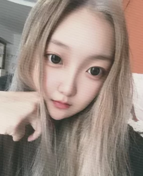 阜新24岁女孩