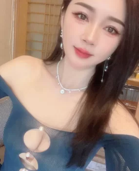 上海苗条少妇