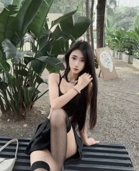 白嫩紧致水多小骚货