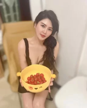 颜值翘臀小骚妹儿