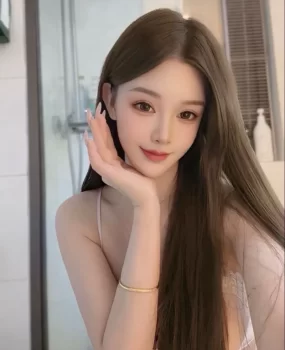 美白大胸蜜桃臀  思琪