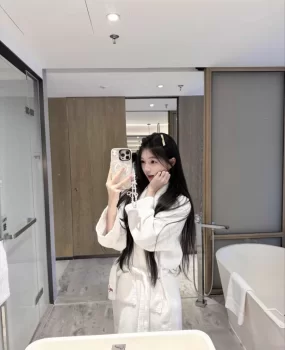 济南刚下海的学生妹很开放
