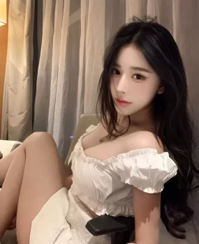 戏剧学院大奶妹刚做兼职