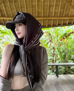 前凸后翘性感会夹御姐