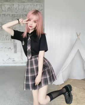 漂亮皮肤极好夜总会黑丝坐台制服00后小姐姐