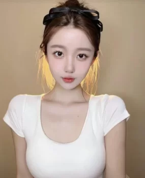 已验证小嫩妹，啪啪的时候跟梦里一样