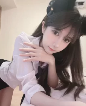 肌肤水嫩苗条身材跳舞女郎兔兔