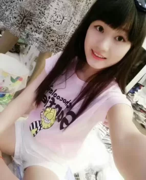 黄龙康城兼职小妹芸儿