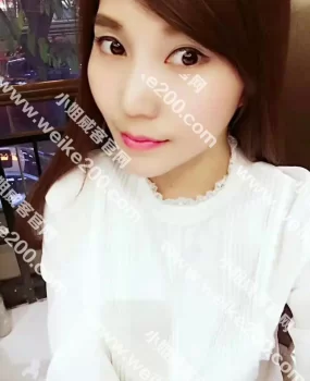 清新美女本人比照片更漂亮