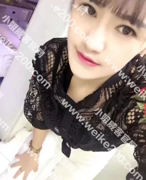 昆明女神小菲菲顶级三点粉嫩，，疯狂的向小洞进攻！