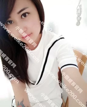 临淄区的蒙古大奶小美女