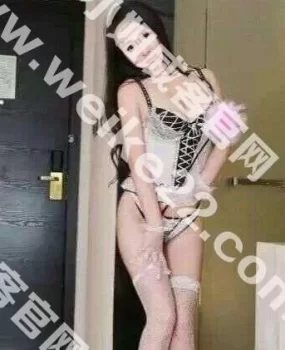 园区约会19岁的兼职mm看起来好像学生妹