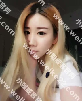 很嫩很性感的妹妹 一双大长腿