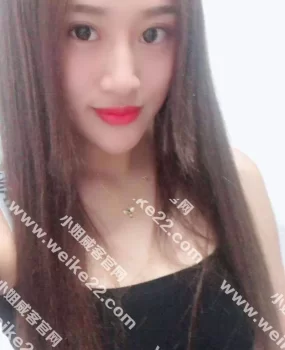 99年妹子，肤白貌美大长腿