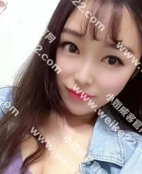 约会银泰城的果冻妹子