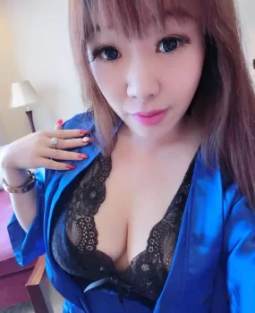 淄川张店， 服务奶大非常好的小妹