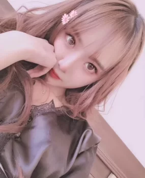 极品学生妹兼职颜值爆表漂亮清纯