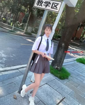 娇小玲珑爱娇喘的骚妹子妹子是初恋的味道