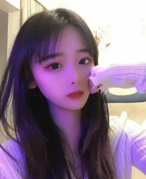 极品白遮巨乳大学生被干内射