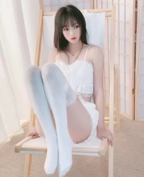 武汉性感琪妹子丰乳肥臀小蛮腰想抱抱